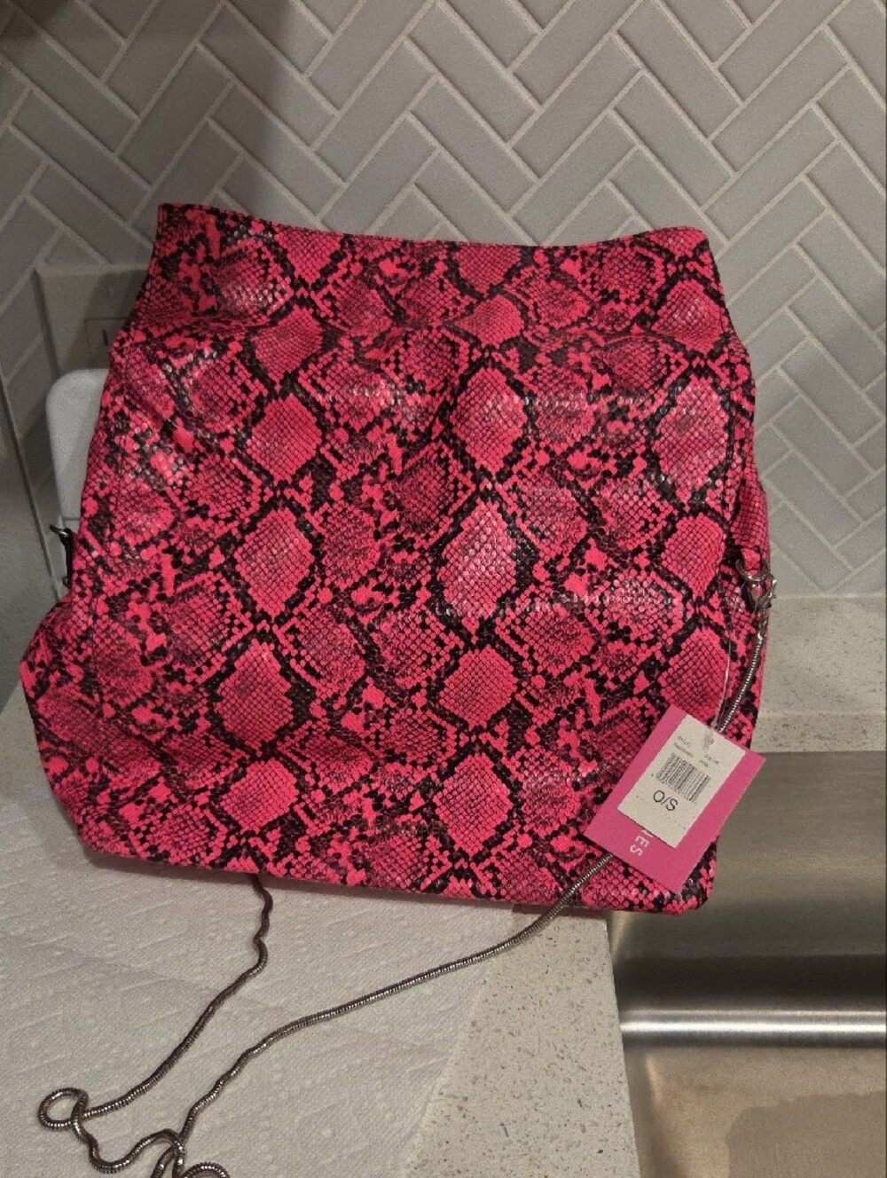 Sassy Jones Hot Pink & Black Snakeskin Crossbody Bag - Picture 2 of 10